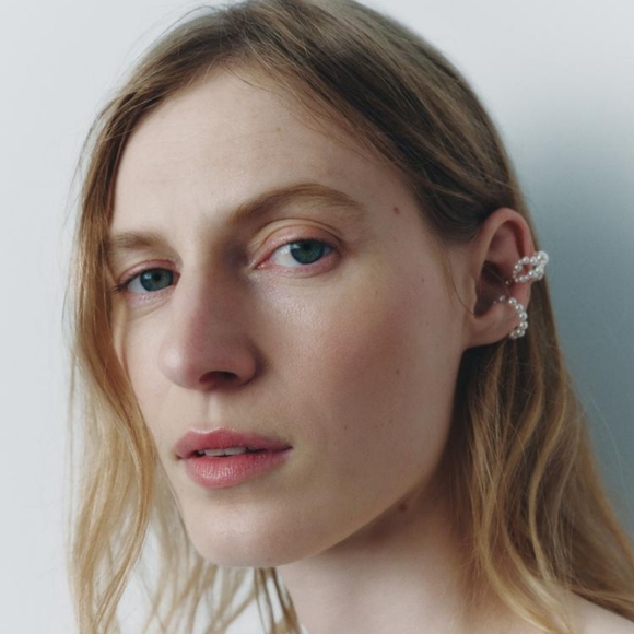 ZARA Pack of Pearl Earcuffs - Picture 3 of 14